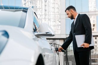 Bornes de recharge partagées : pilotez l'accès sans friction